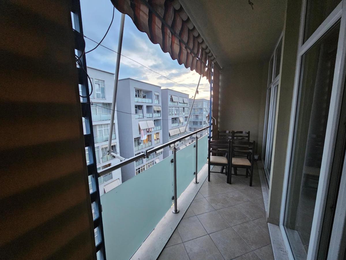 Pleasant Apartment With Free Dedicated Parking In Komuna E Parisit ティラナ エクステリア 写真